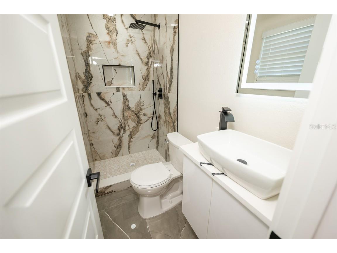 8217 Tanglewood Lane Tampa FL 33615 TB8411018 image29