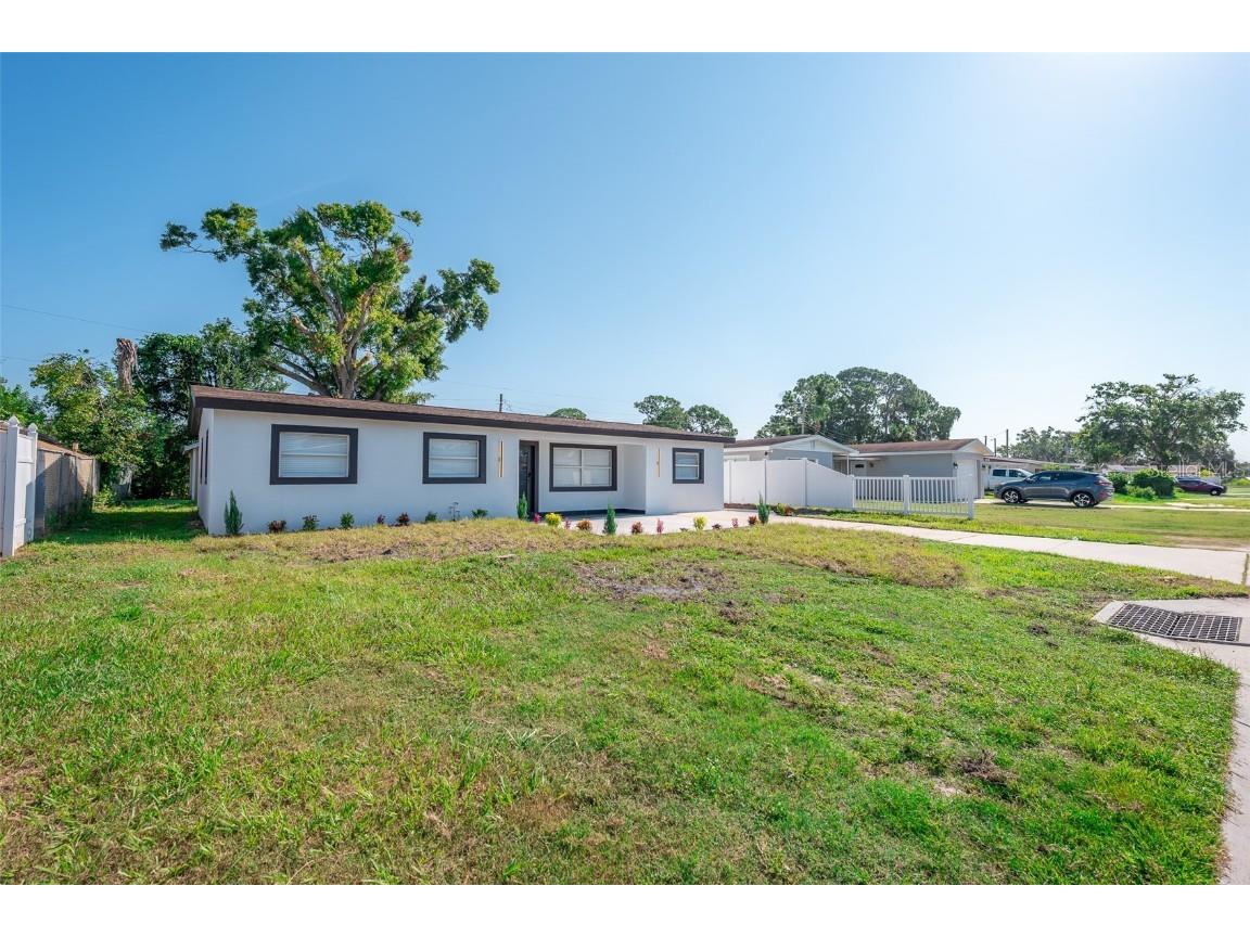 8217 Tanglewood Lane Tampa FL 33615 TB8411018 image4