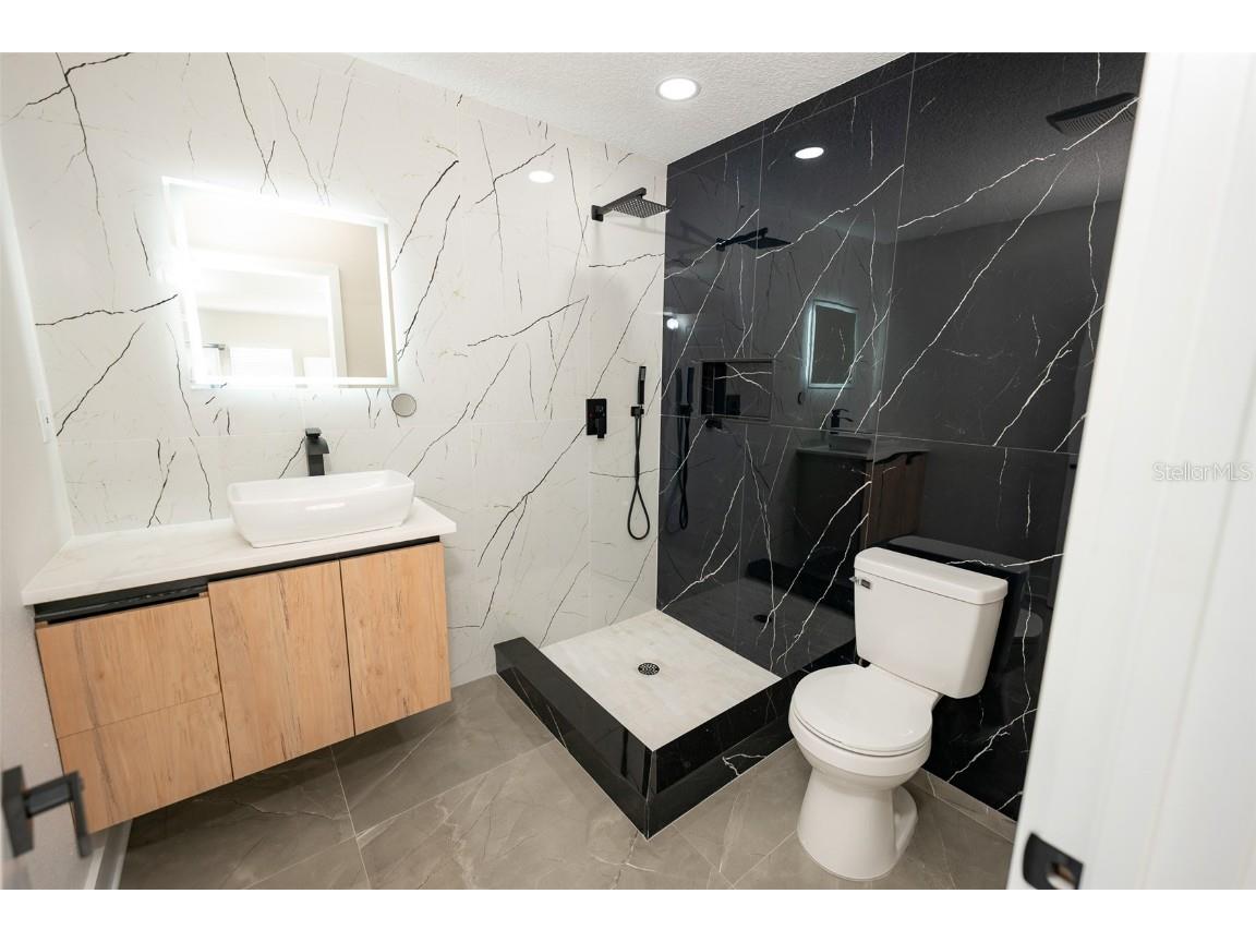 8217 Tanglewood Lane Tampa FL 33615 TB8411018 image45