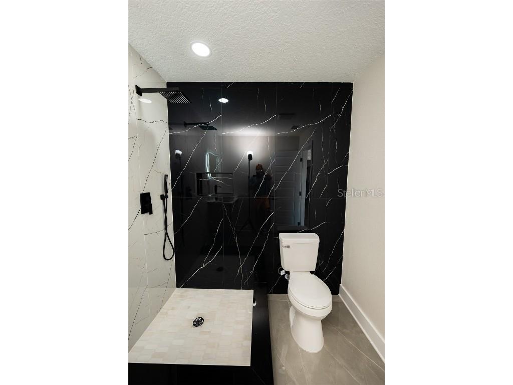 8217 Tanglewood Lane Tampa FL 33615 TB8411018 image47