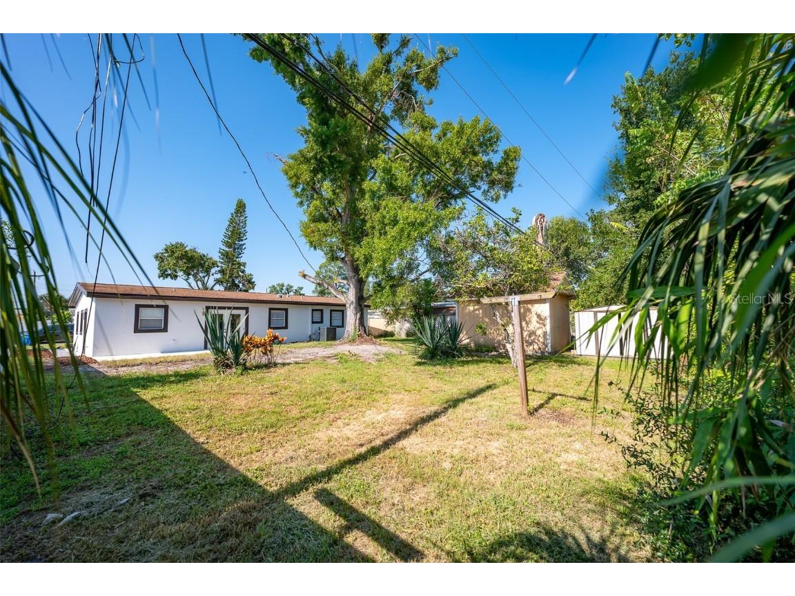 8217 Tanglewood Lane Tampa FL 33615 TB8411018 image52