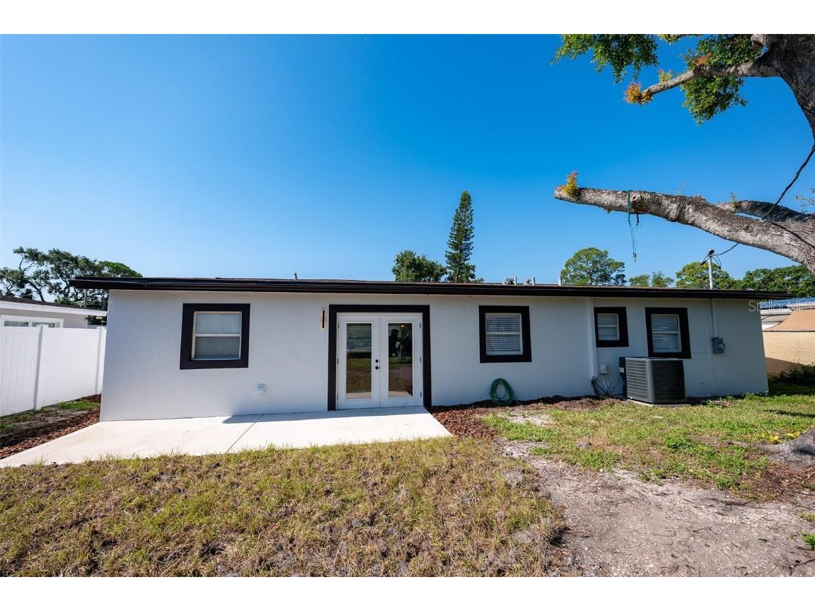 8217 Tanglewood Lane Tampa FL 33615 TB8411018 image58