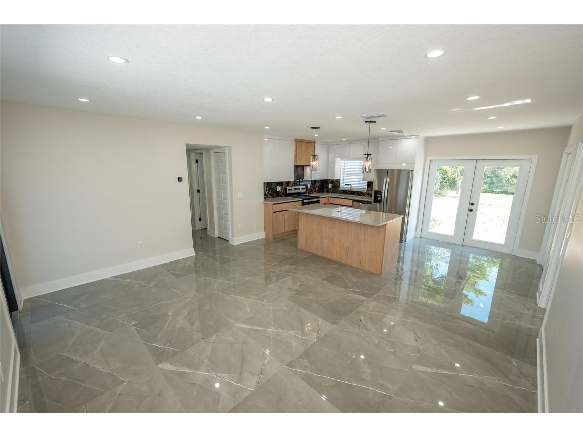 8217 Tanglewood Lane Tampa FL 33615 TB8411018 image9