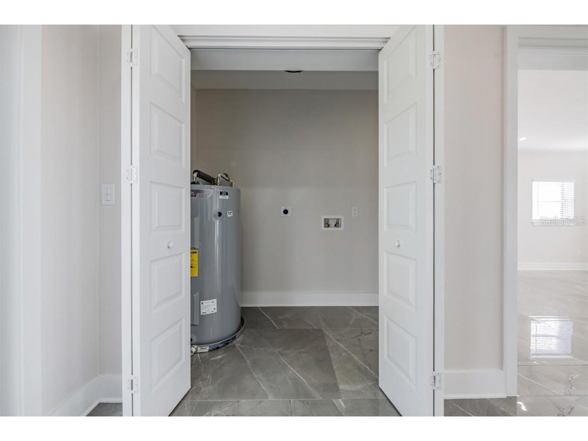 8217 Tanglewood Lane Tampa FL 33615 TB8461601 image14