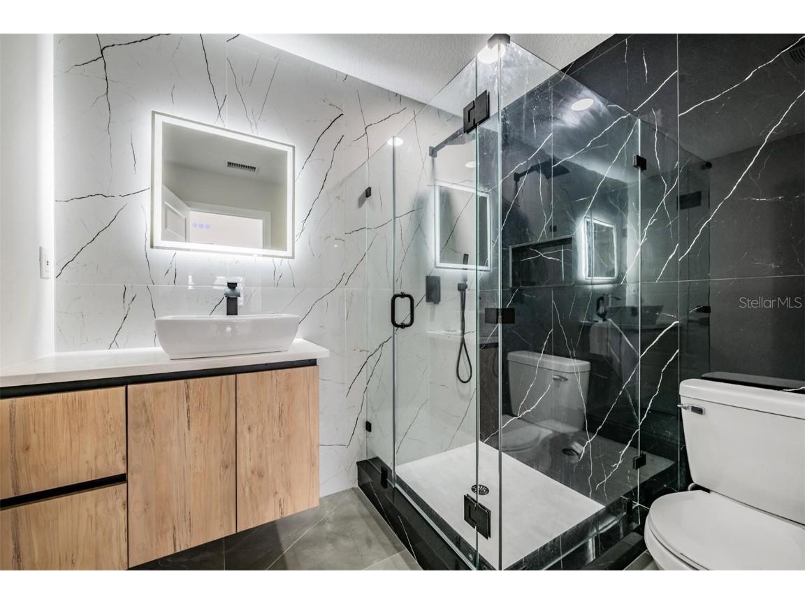 8217 Tanglewood Lane Tampa FL 33615 TB8461601 image25