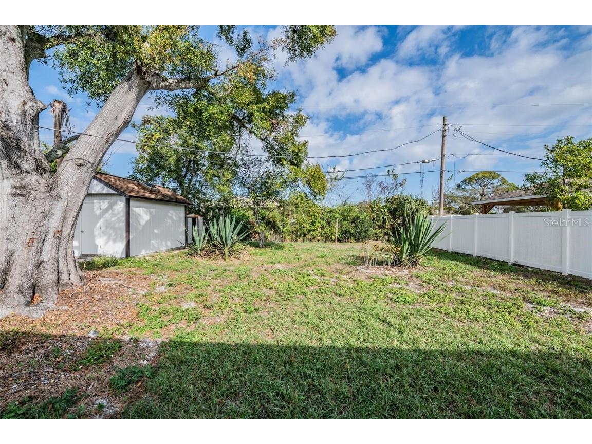 8217 Tanglewood Lane Tampa FL 33615 TB8461601 image27