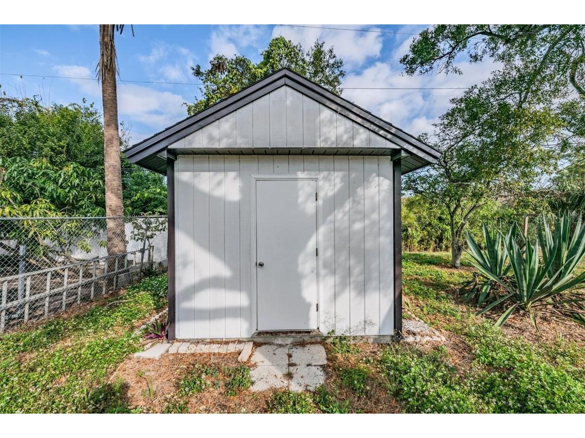 8217 Tanglewood Lane Tampa FL 33615 TB8461601 image30