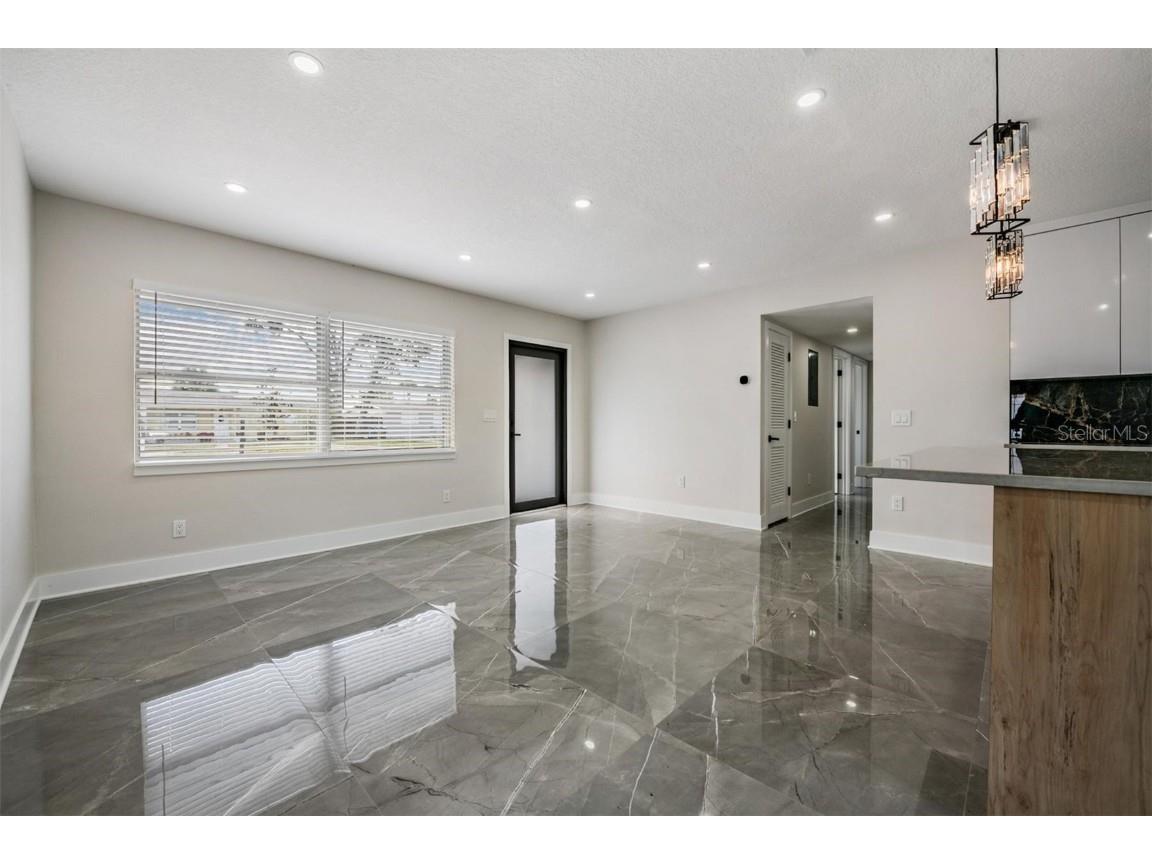 8217 Tanglewood Lane Tampa FL 33615 TB8461601 image5