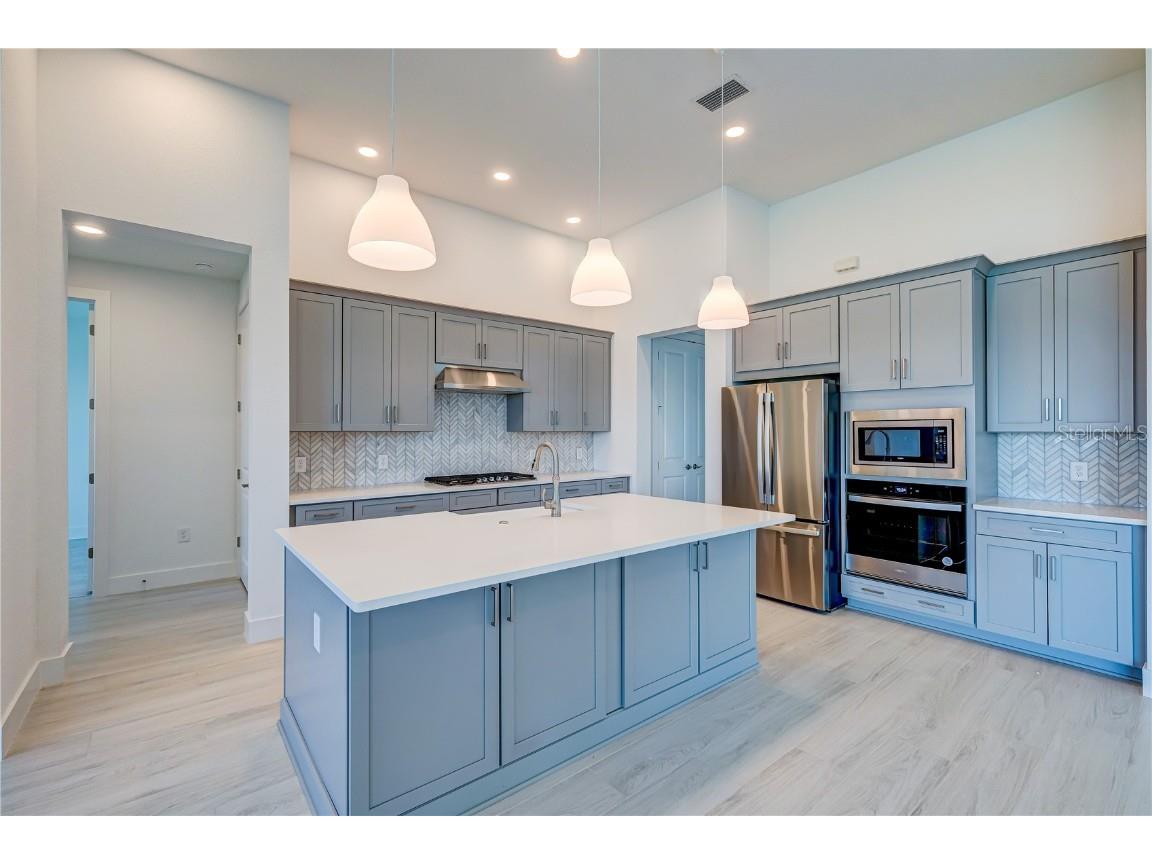 8218 Nevis Run Lakewood Ranch FL 34202 A4654480 image12