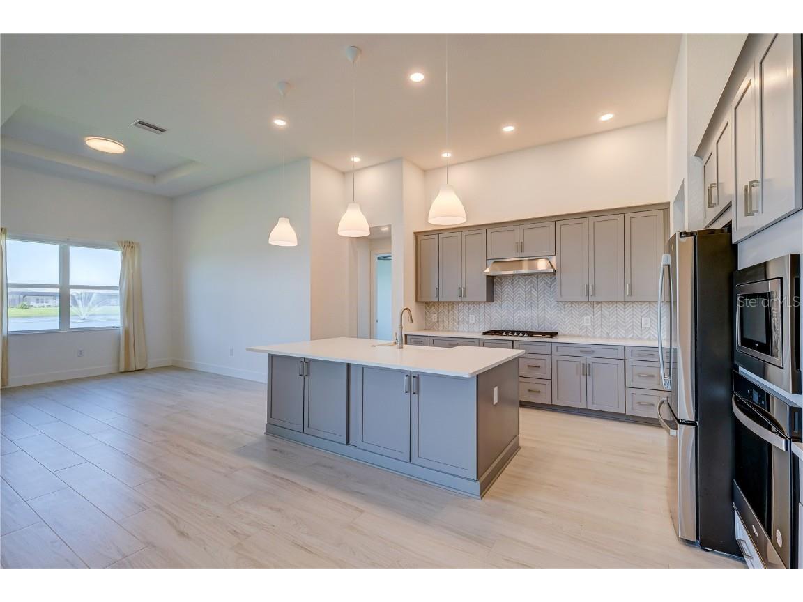 8218 Nevis Run Lakewood Ranch FL 34202 A4654480 image16