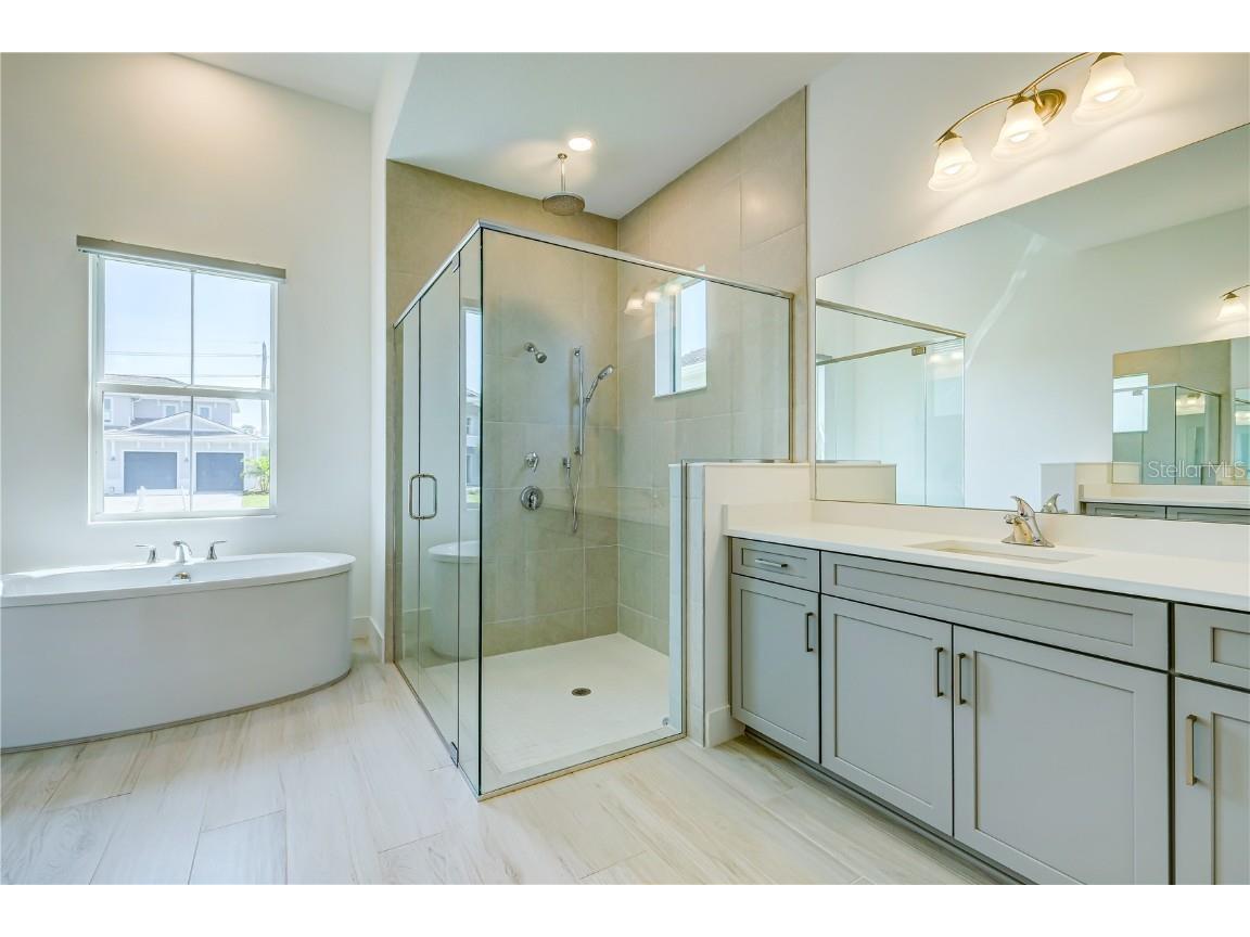 8218 Nevis Run Lakewood Ranch FL 34202 A4654480 image21