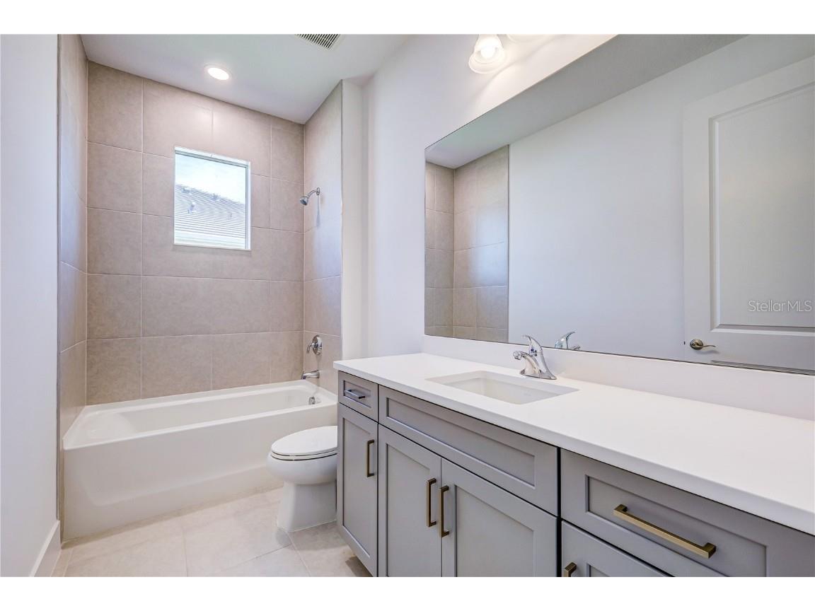 8218 Nevis Run Lakewood Ranch FL 34202 A4654480 image29