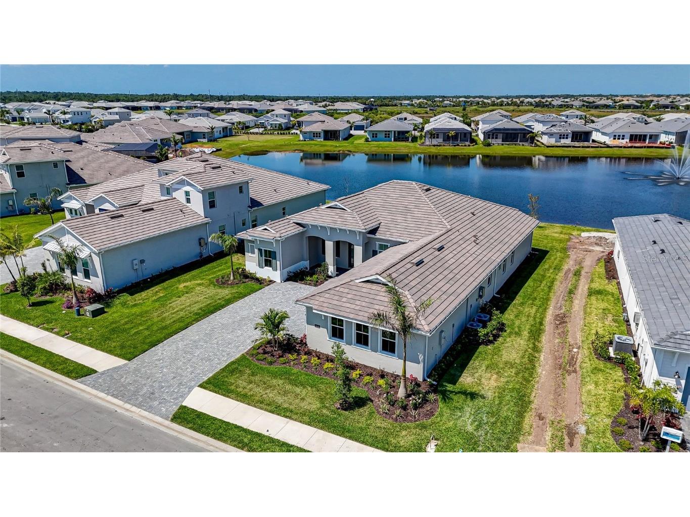 8218 Nevis Run Lakewood Ranch FL 34202 A4654480 image43