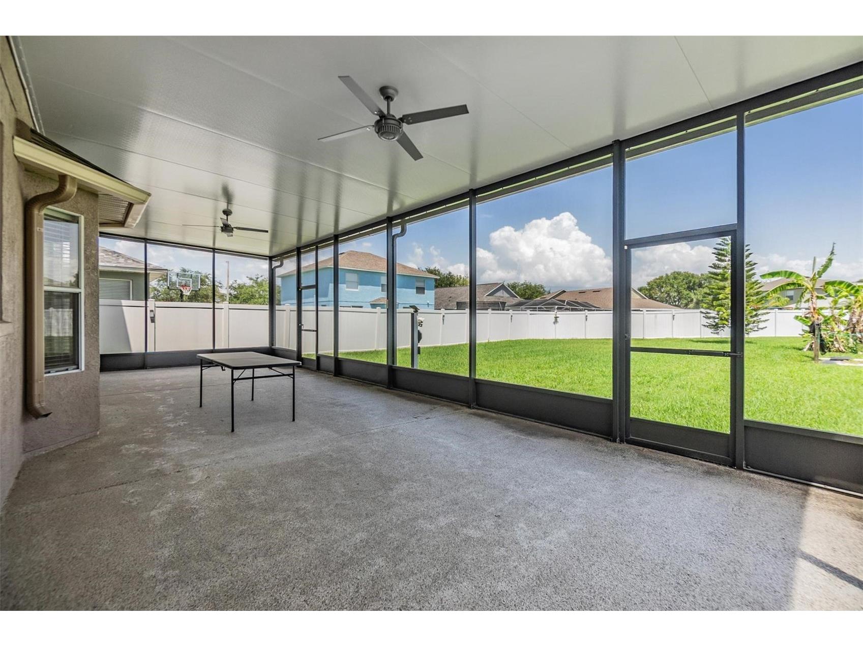 8219 Canterbury Lake Boulevard Tampa FL 33619 TB8516446 image32