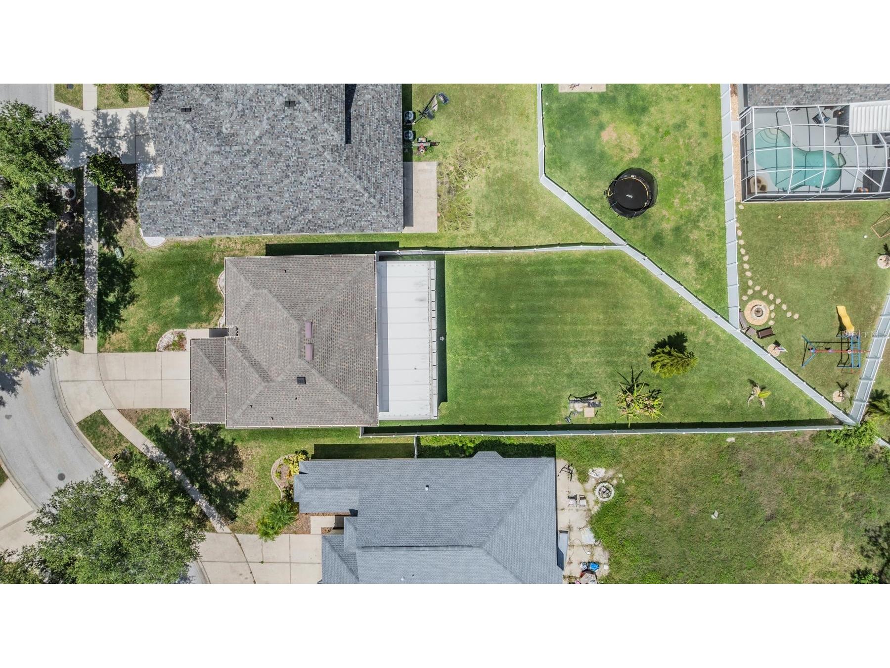 8219 Canterbury Lake Boulevard Tampa FL 33619 TB8516446 image33