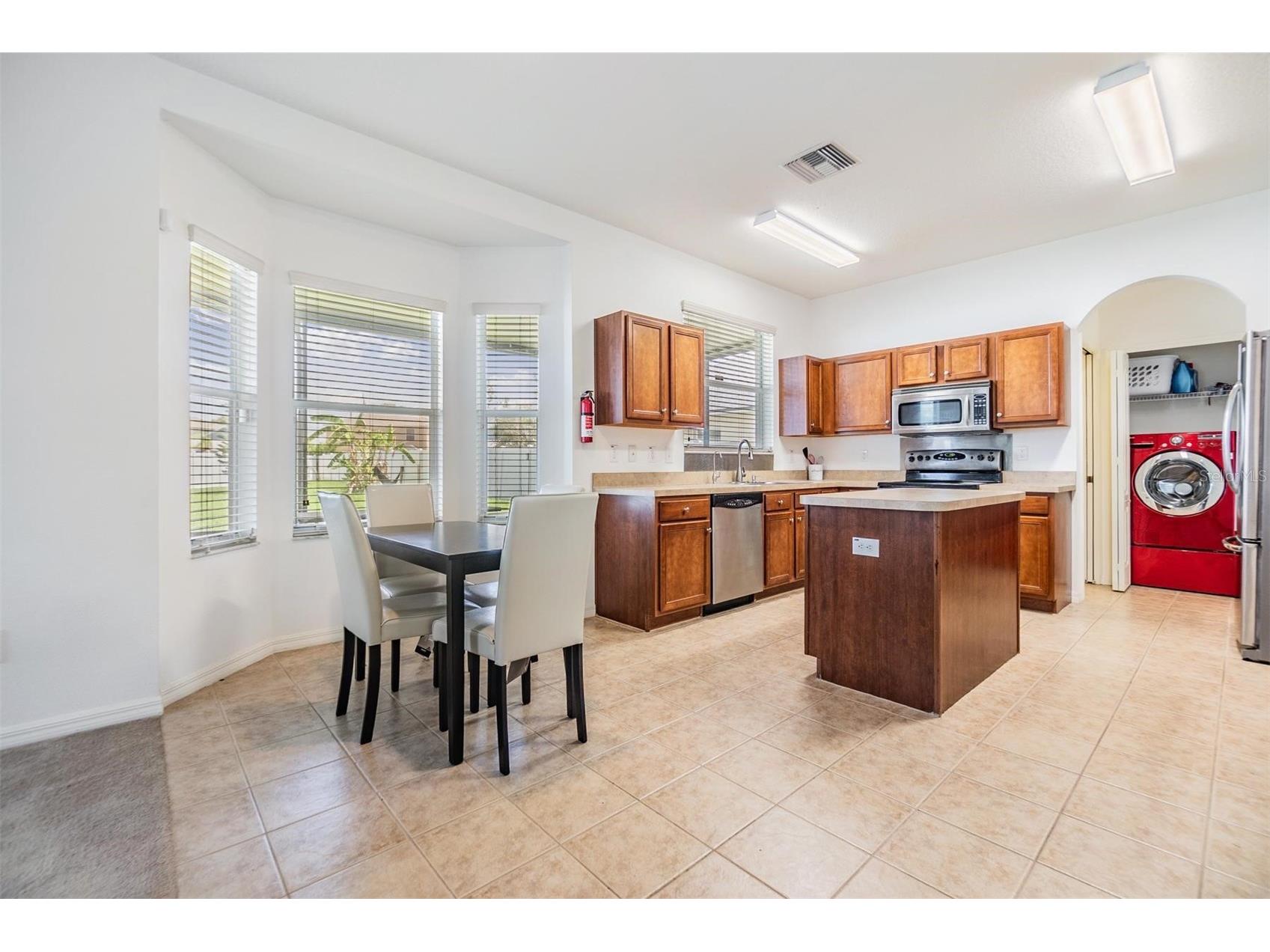 8219 Canterbury Lake Boulevard Tampa FL 33619 TB8516446 image8