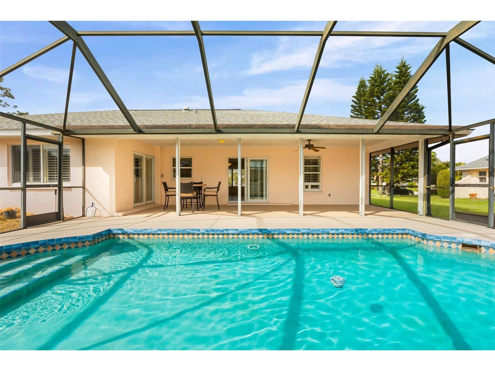 8219 Timber Lake Lane Sarasota FL 34243 A4683126 image30