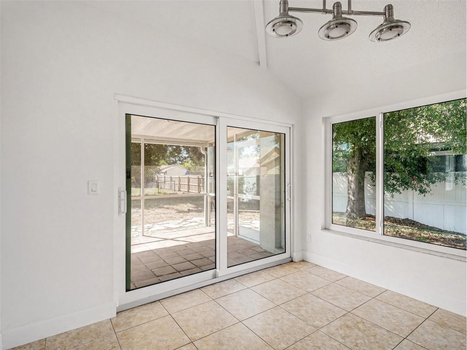822 Diane Circle Englewood FL 34223 TB8494512 image11