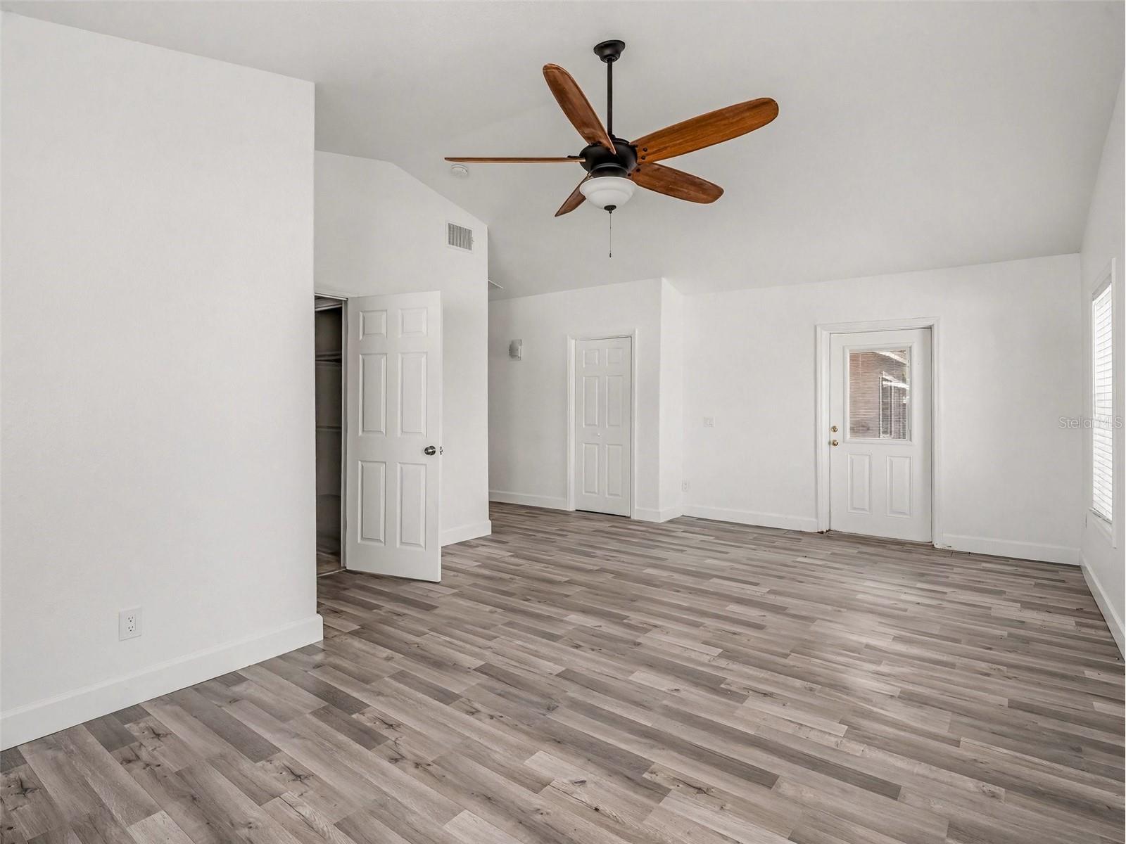822 Diane Circle Englewood FL 34223 TB8494512 image20