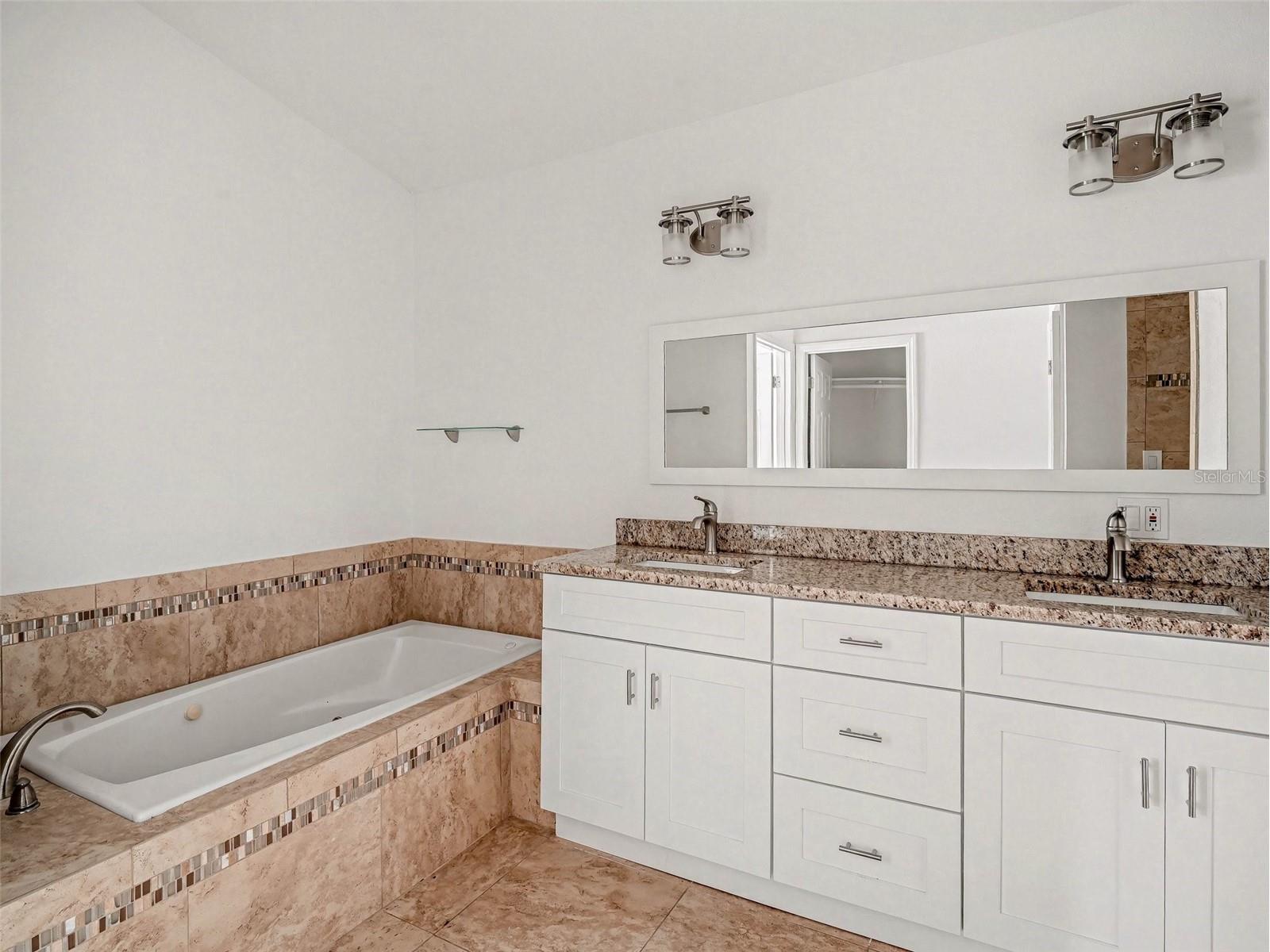 822 Diane Circle Englewood FL 34223 TB8494512 image22