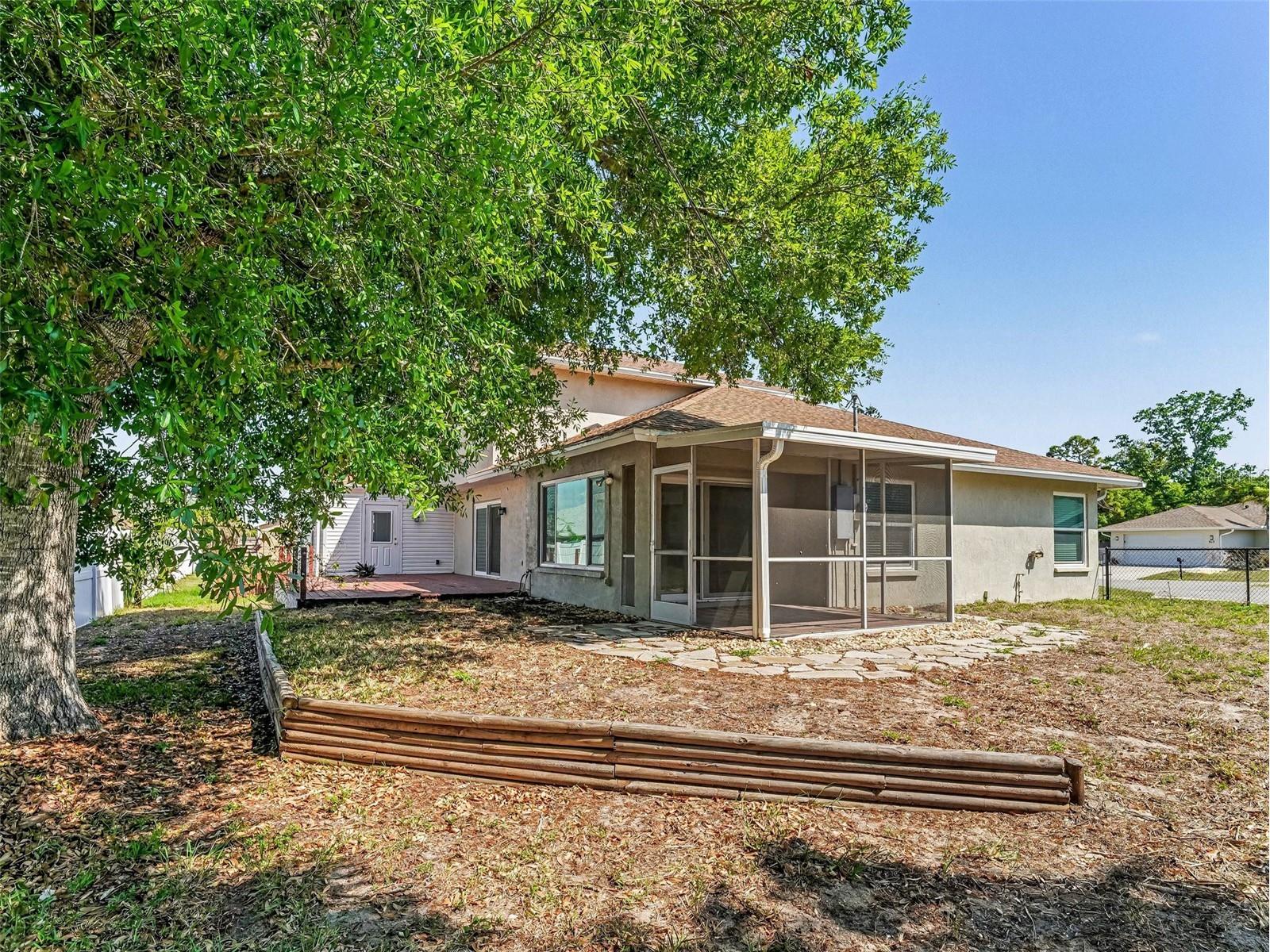 822 Diane Circle Englewood FL 34223 TB8494512 image37