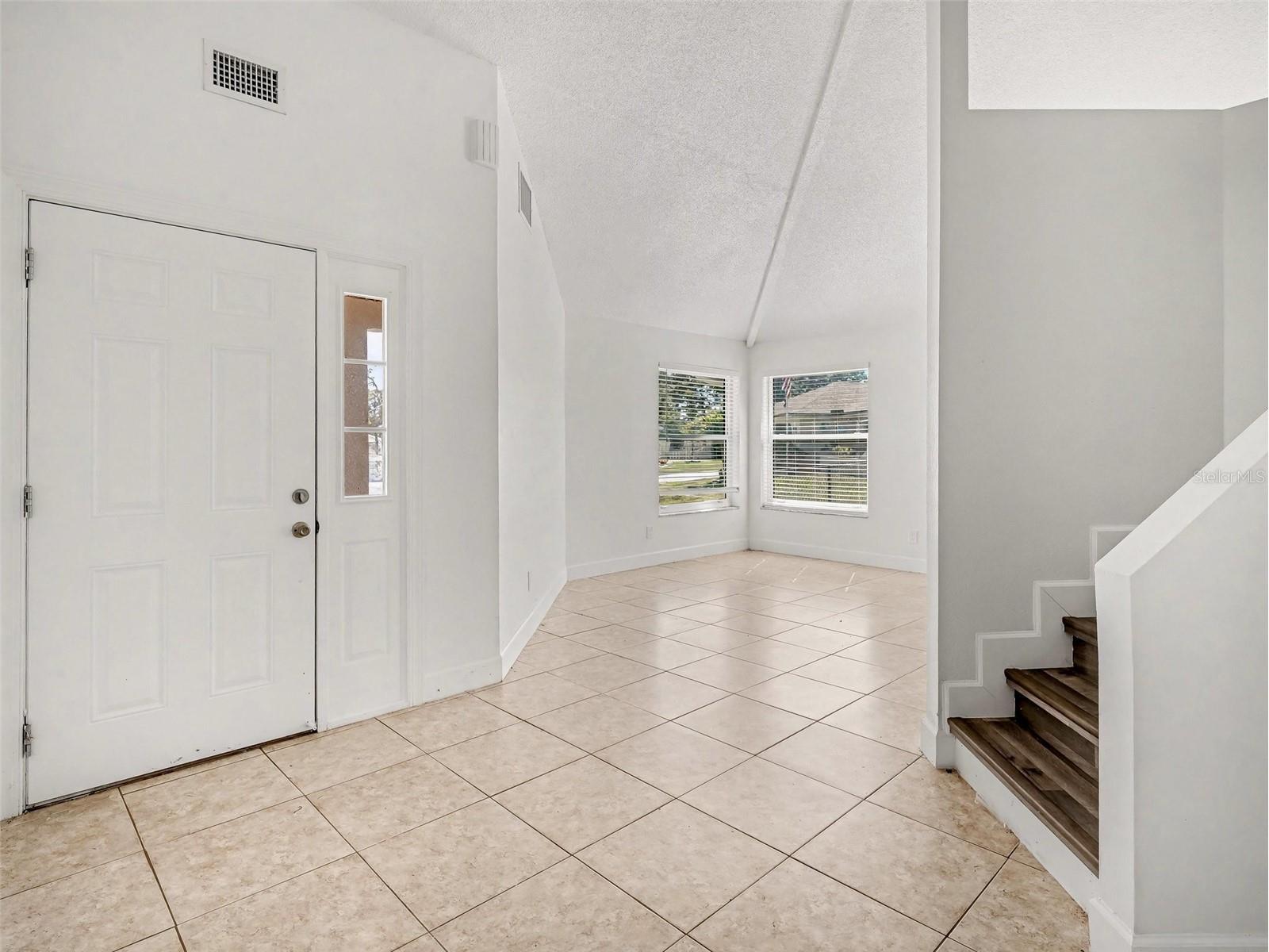 822 Diane Circle Englewood FL 34223 TB8494512 image5