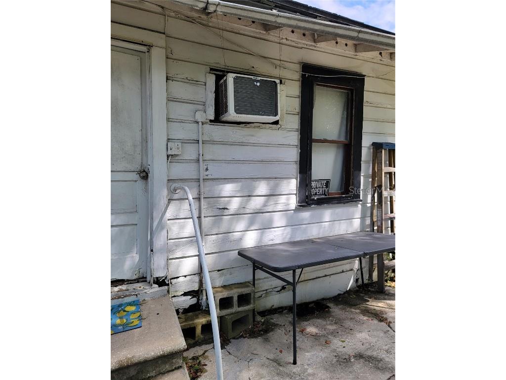 822 Maydell Drive #B Tampa FL 33619 TB8324718 image1