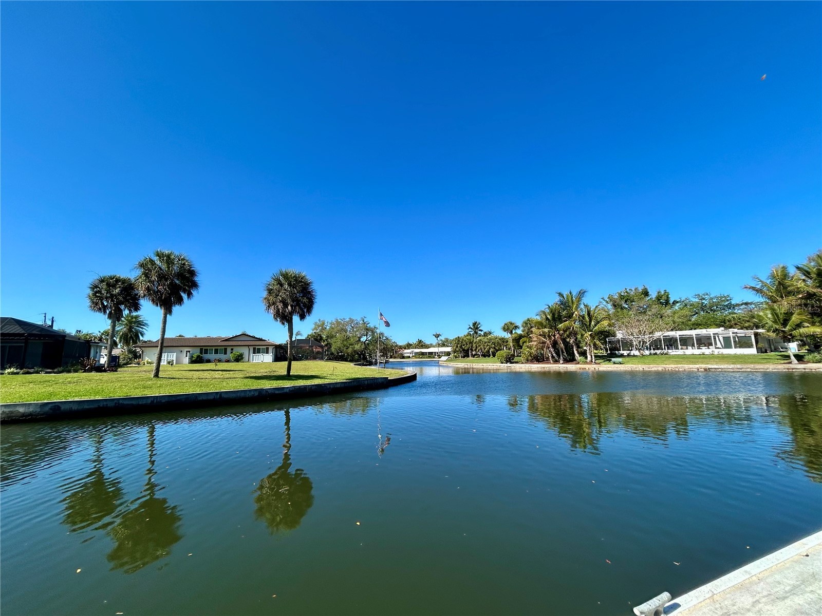822 Paradise Way Sarasota FL 34242 A4688817 image3
