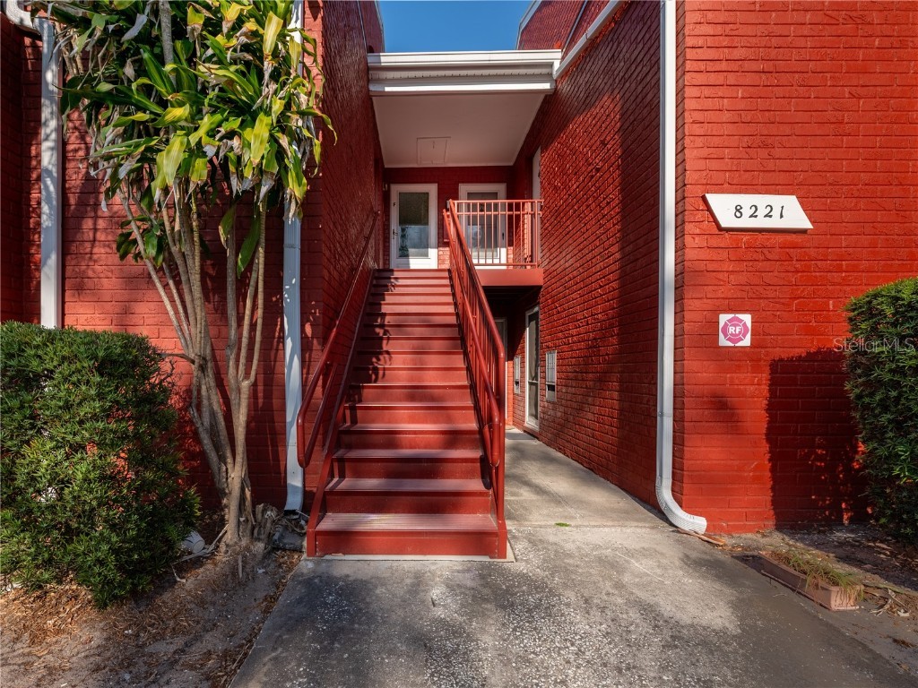 8221 12th Way N #F Saint Petersburg FL 33702 TB8380350 image1