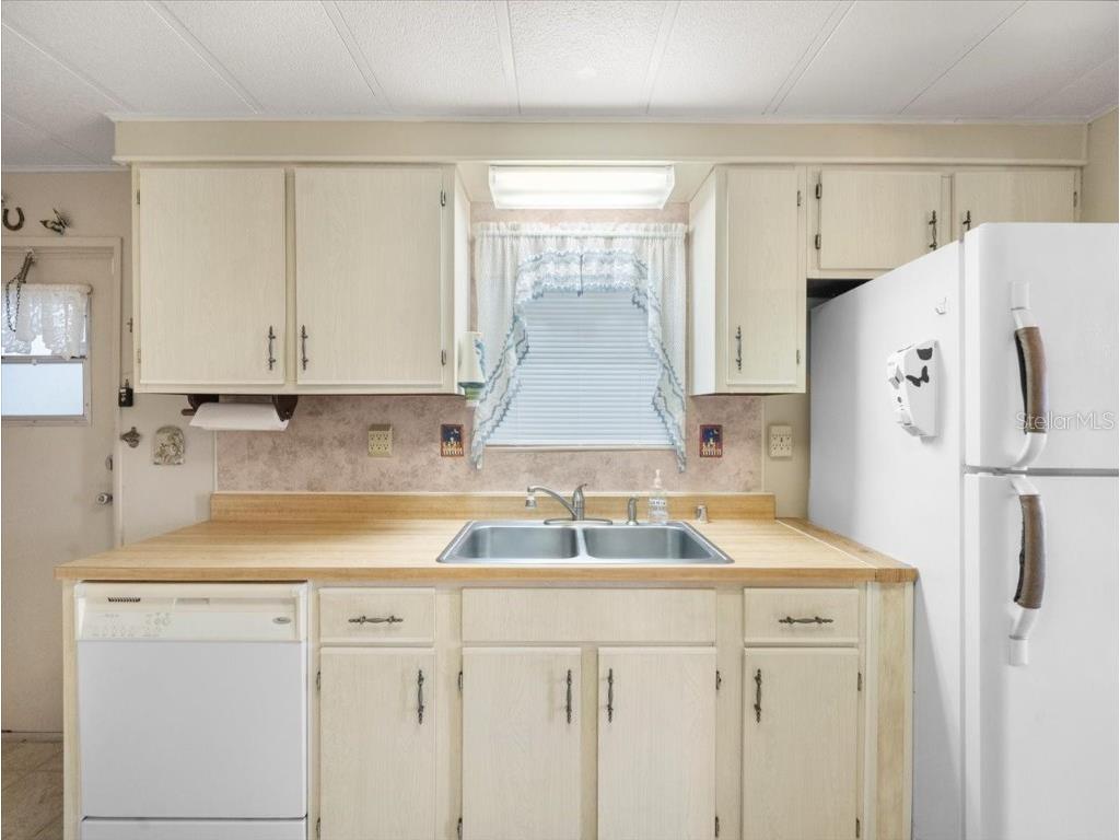 8221 Highpoint Boulevard Brooksville FL 34613 W7879278 image20