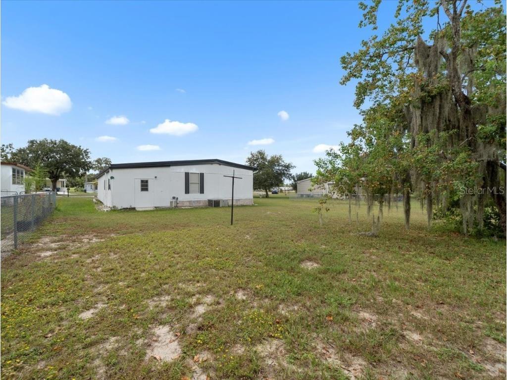 8221 Highpoint Boulevard Brooksville FL 34613 W7879278 image36