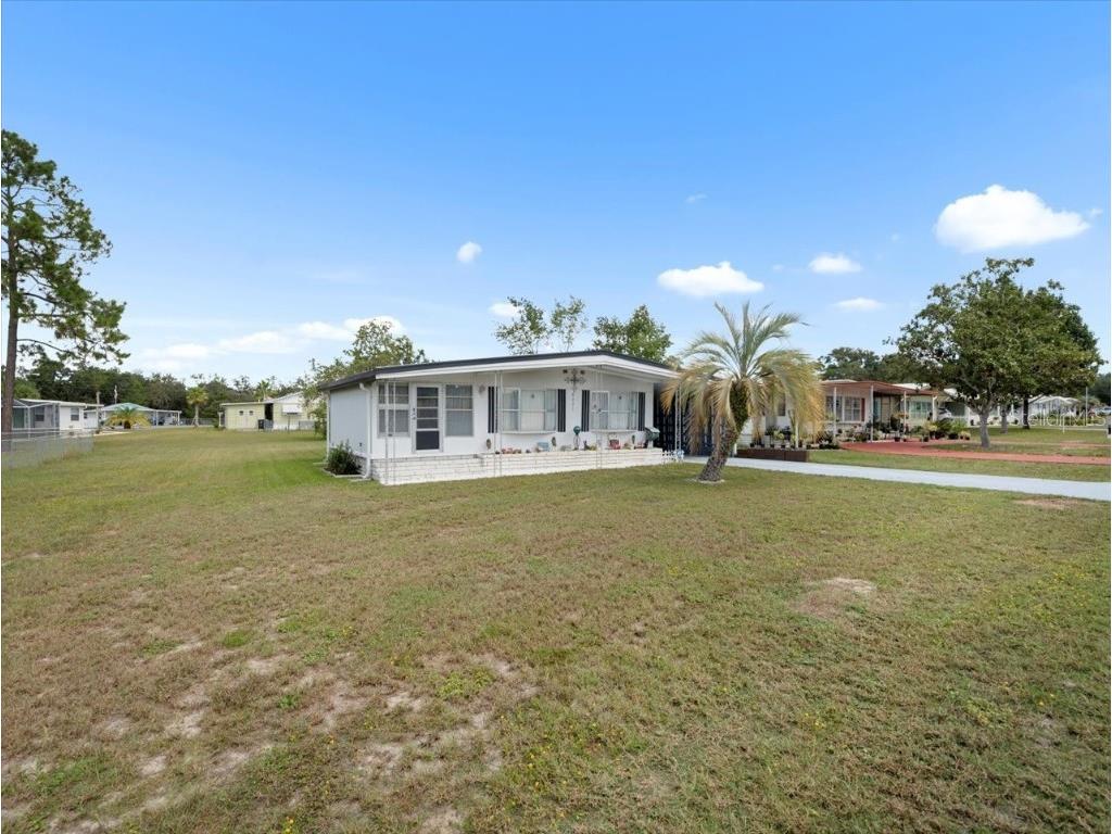 8221 Highpoint Boulevard Brooksville FL 34613 W7879278 image38