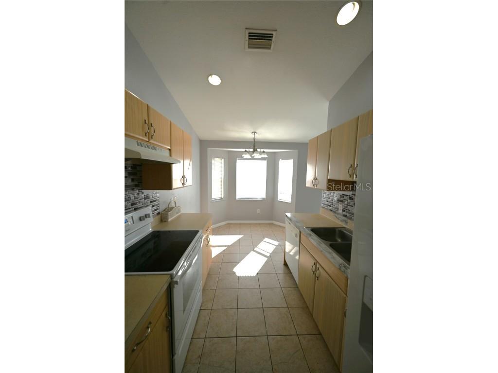 8221 Larrimore Avenue North Port FL 34291 C7517859 image5