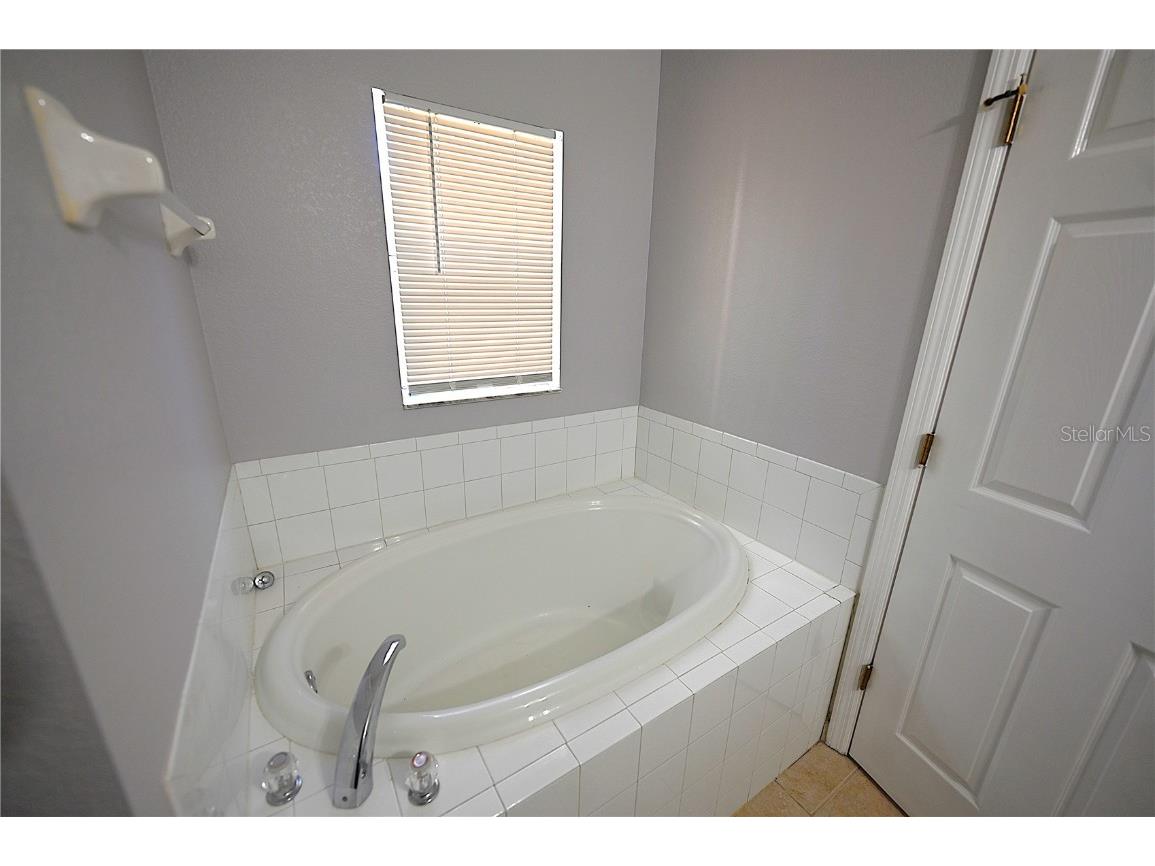 8221 Larrimore Avenue North Port FL 34291 C7517859 image8