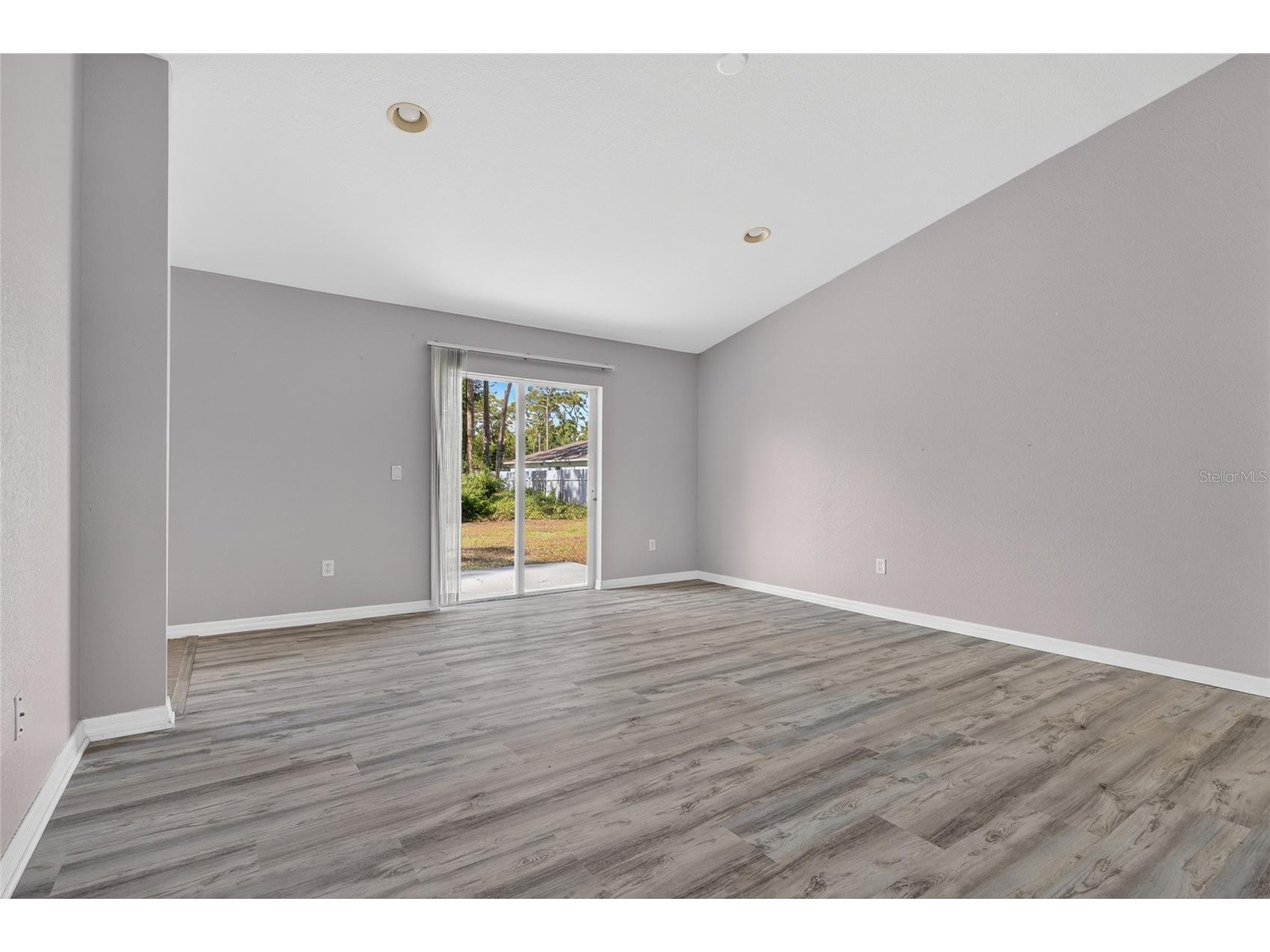 8221 Larrimore Avenue North Port FL 34291 C7526376 image15