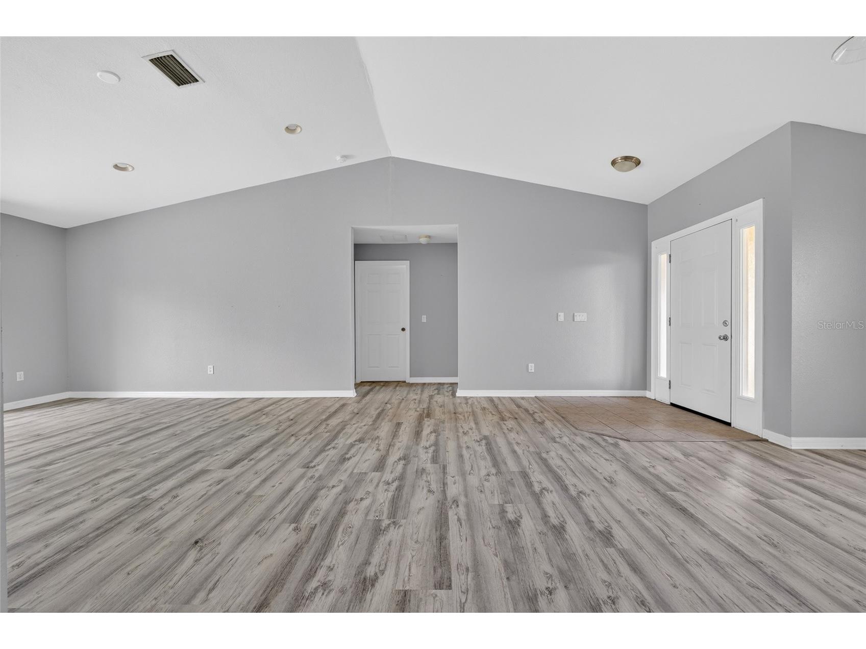 8221 Larrimore Avenue North Port FL 34291 C7526376 image7