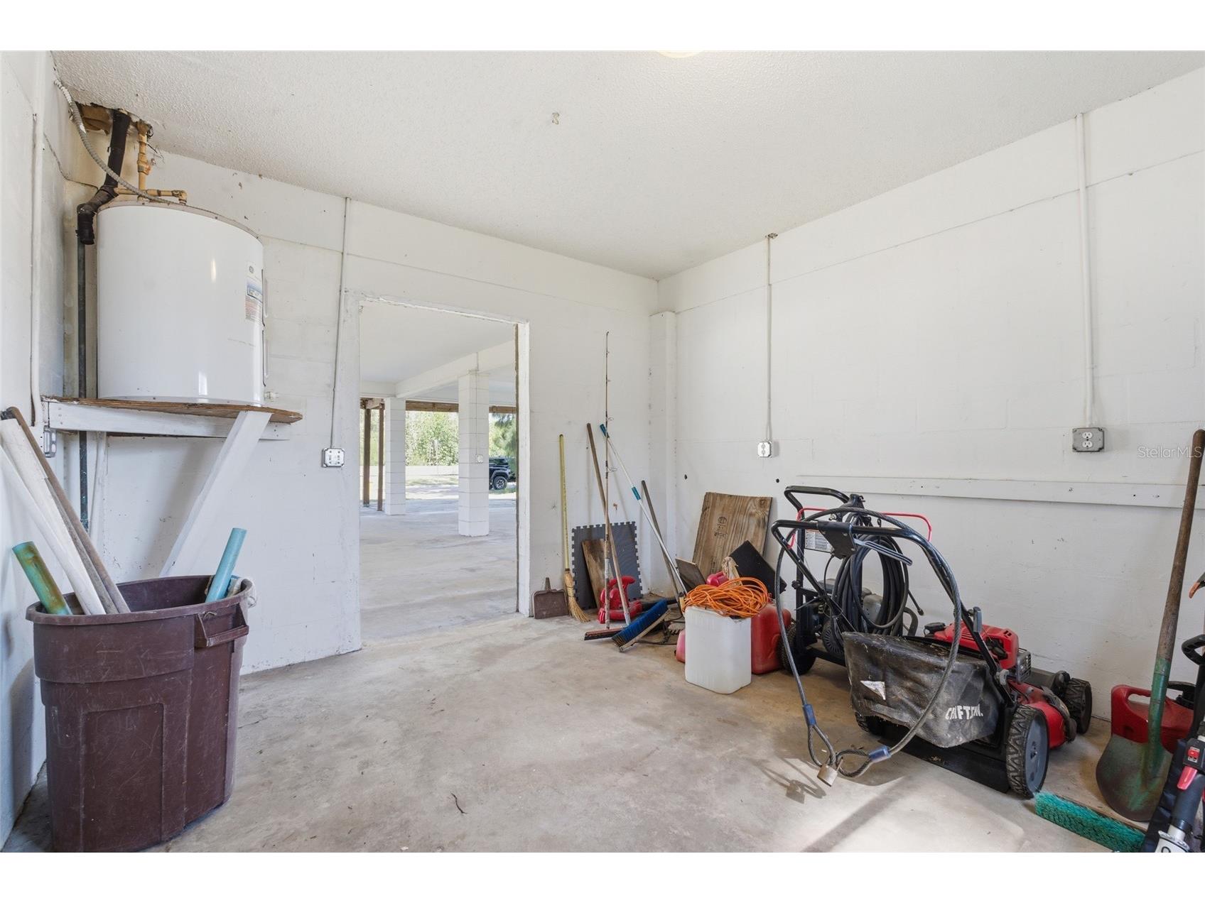 8221 Riverside Dr Ne Saint Petersburg FL 33702 TB8499590 image42
