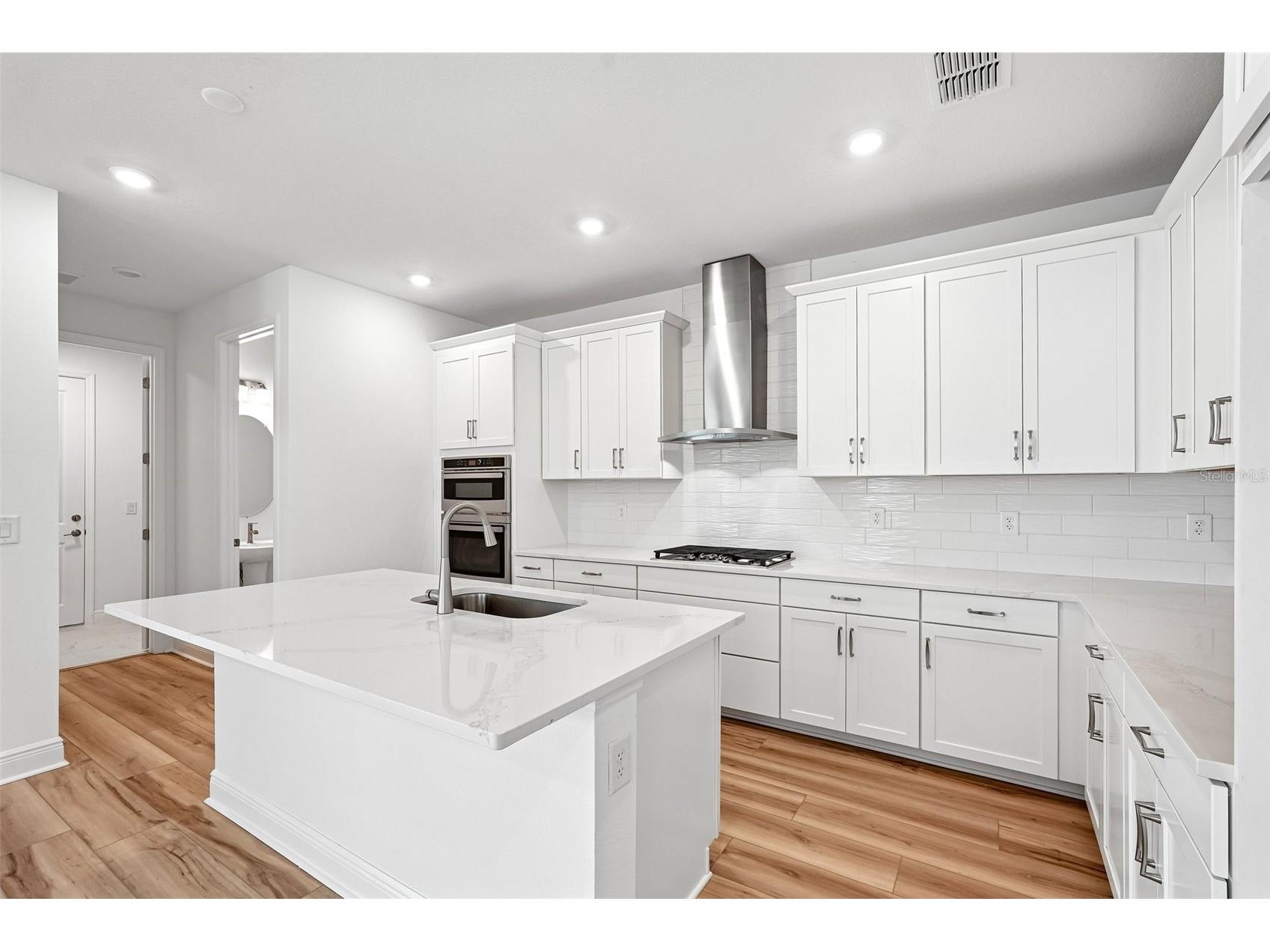 8221 Seaflower Parkway Bradenton FL 34210 R4910929 image4