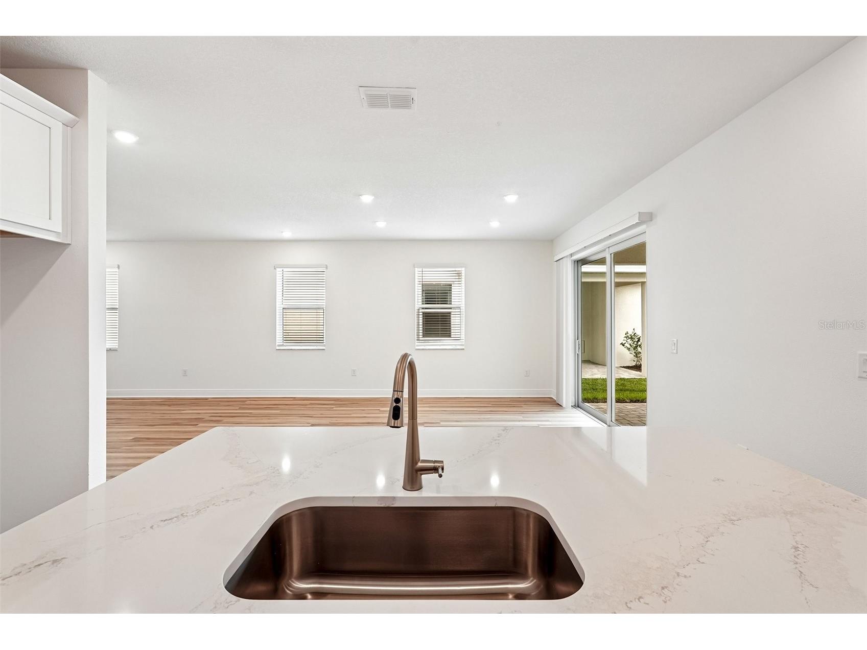 8221 Seaflower Parkway Bradenton FL 34210 R4910929 image6