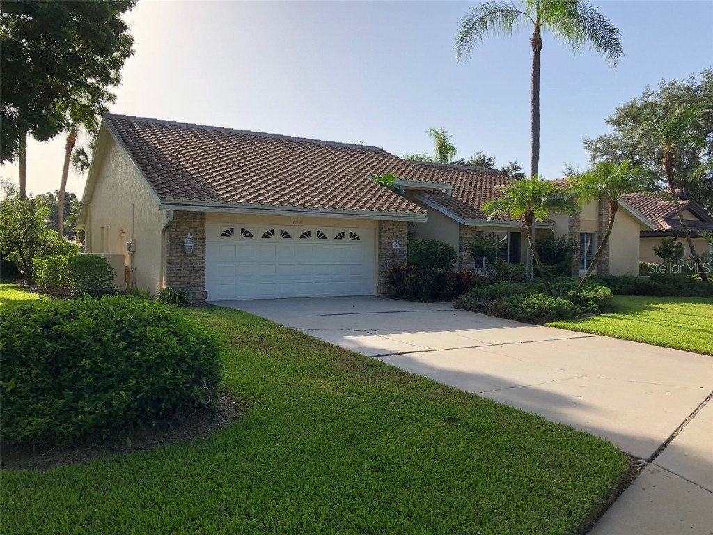 8221 Shadow Pine Way Sarasota FL 34238 A4580765 image1