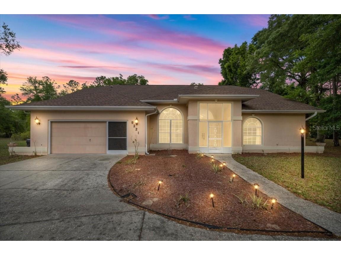 8221 SW 217 Court Dunnellon FL 34431 - THE RAINBOW RIVER OM698892 image1