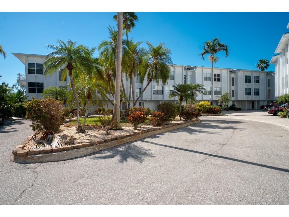 8222 Harborside Circle #1 Englewood FL 34224 D6142885 image1