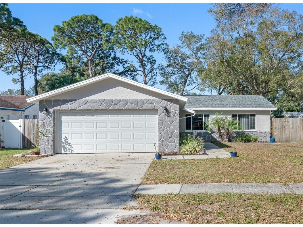 8222 Jennifer Lane Seminole FL 33777 U8190302 image1