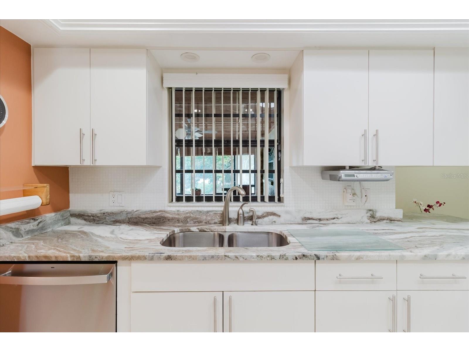 8222 La Serena Drive Tampa FL 33614 TB8484918 image26