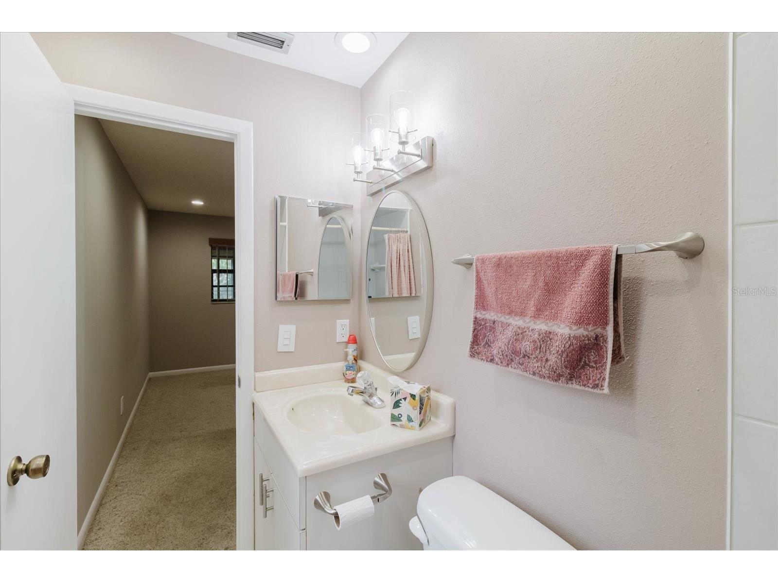 8222 La Serena Drive Tampa FL 33614 TB8484918 image46