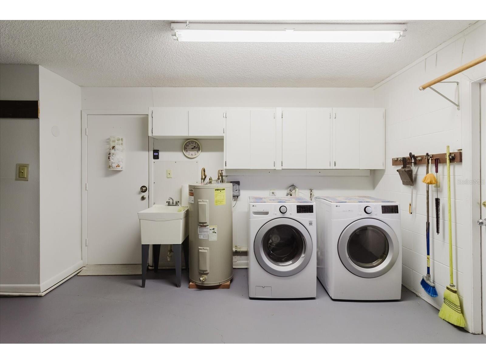 8222 La Serena Drive Tampa FL 33614 TB8484918 image63