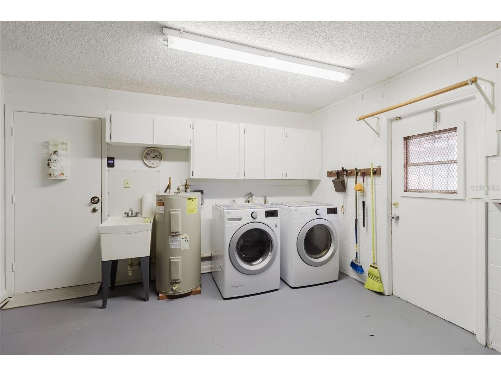 8222 La Serena Drive Tampa FL 33614 TB8484918 image64