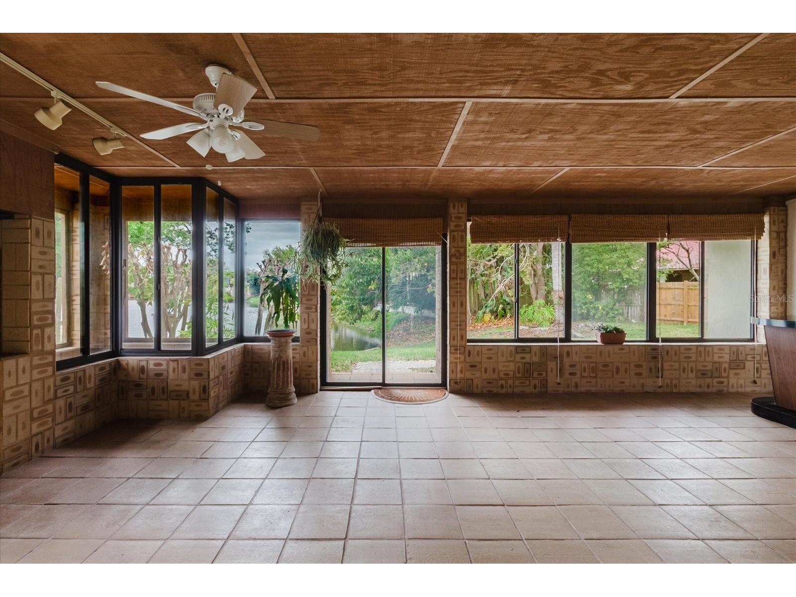 8222 La Serena Drive Tampa FL 33614 TB8484918 image66
