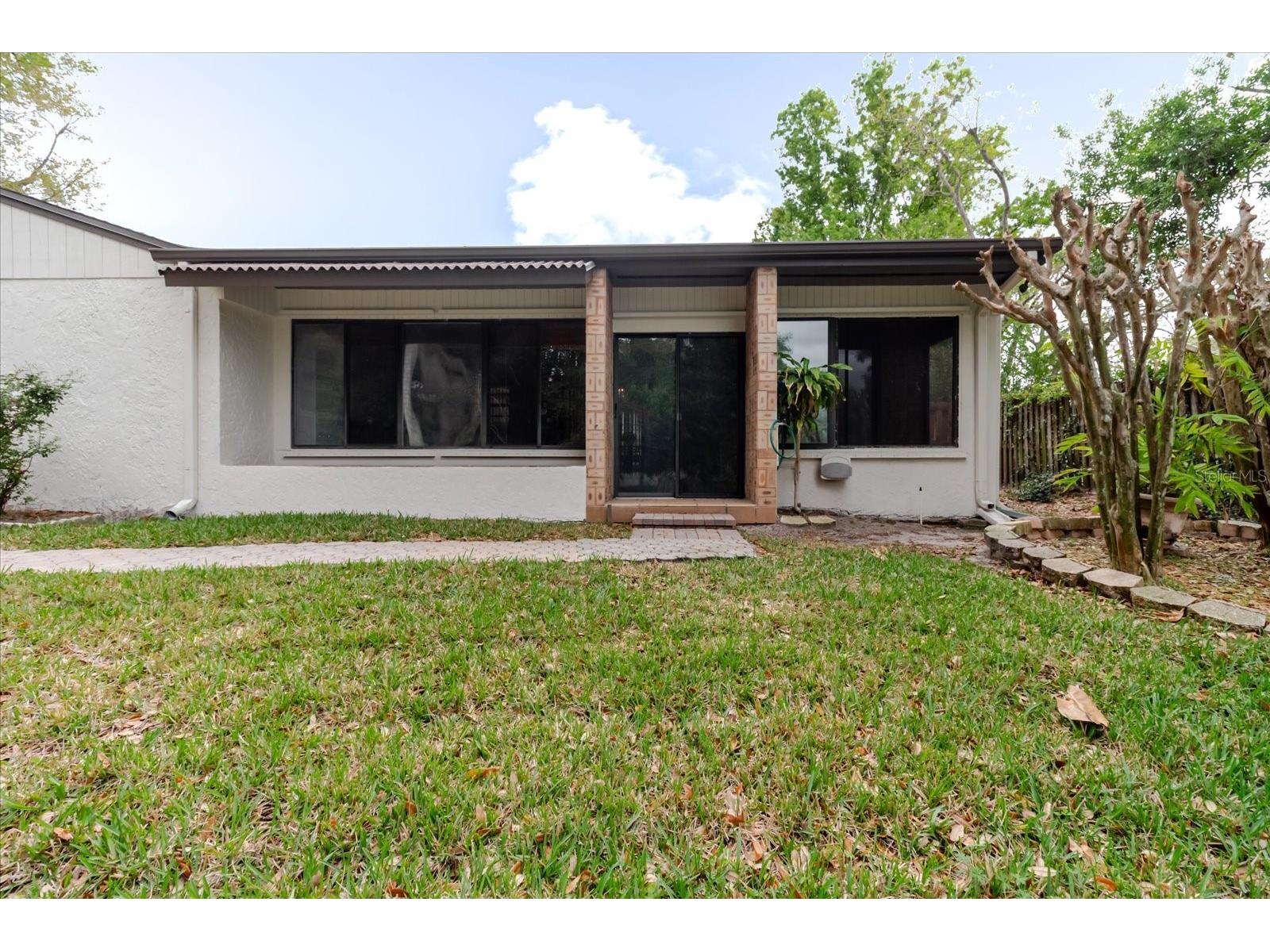 8222 La Serena Drive Tampa FL 33614 TB8484918 image76
