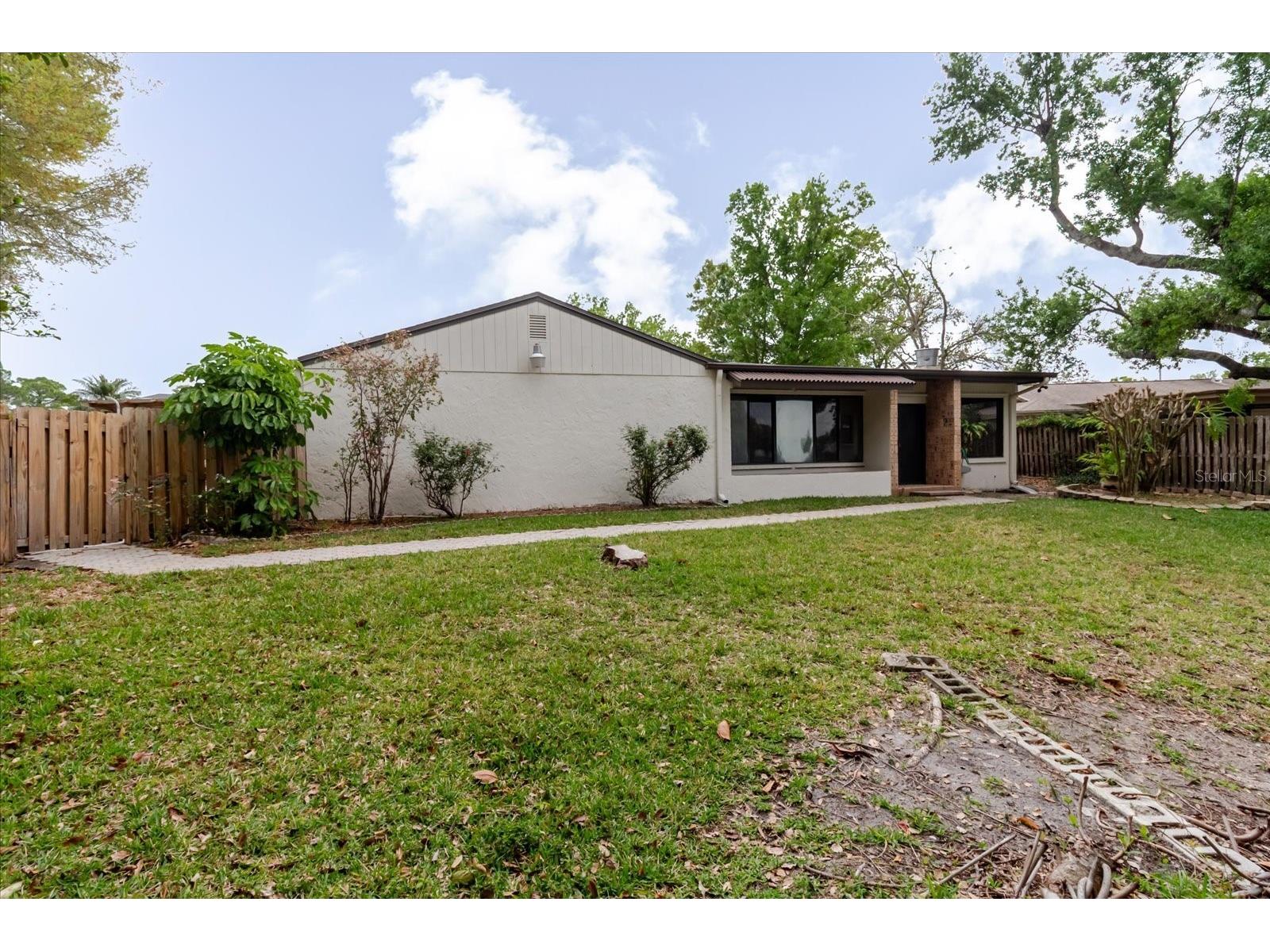 8222 La Serena Drive Tampa FL 33614 TB8484918 image77